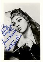Raccolta di 20 ritratti (fotografie e cartoline) di cantanti lirici, molti con firme e dediche autografe.