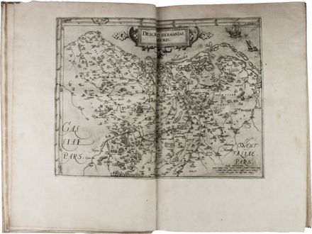  Guicciardini Lodovico : Descrittione di tutti i Paesi Bassi, altrimenti detti Germania Inferiore. Con tutte le carte di Geographia del paese, & col ritratto naturale di molte terre principali [...] Riveduta di nuovo, & ampliata...  Abraham De Bruyn  (Anversa,  - Colonia, 1587), Crispin (van den) Broeck  (1530)  - Asta Manoscritti, Libri, Autografi, Stampe & Disegni - Libreria Antiquaria Gonnelli - Casa d'Aste - Gonnelli Casa d'Aste