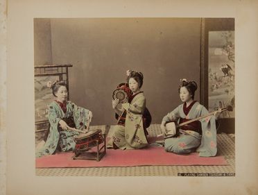  Kimbei Kusakabe  (1841 - 1934) : Album di foto del Giappone dell'Era Meiji.  - Asta Libri, Grafica - Libreria Antiquaria Gonnelli - Casa d'Aste - Gonnelli Casa d'Aste