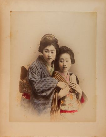  Kimbei Kusakabe  (1841 - 1934) : Album di foto del Giappone dell'Era Meiji.  - Auction Books, Prints and Drawings - Libreria Antiquaria Gonnelli - Casa d'Aste - Gonnelli Casa d'Aste