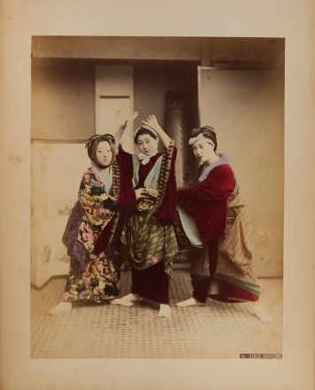  Kimbei Kusakabe  (1841 - 1934) : Album di foto del Giappone dell'Era Meiji.  - Auction Books, Prints and Drawings - Libreria Antiquaria Gonnelli - Casa d'Aste - Gonnelli Casa d'Aste