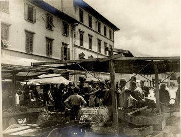 Album contenente circa 60 fotografie.  - Auction Books, Manuscripts & Autographs - Libreria Antiquaria Gonnelli - Casa d'Aste - Gonnelli Casa d'Aste