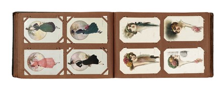  Arte : Importante raccolta di cartoline, molte delle quali dedicate alla moda dei primi anni del '900 e alla donna.  - Auction Graphics & Books - Libreria Antiquaria Gonnelli - Casa d'Aste - Gonnelli Casa d'Aste