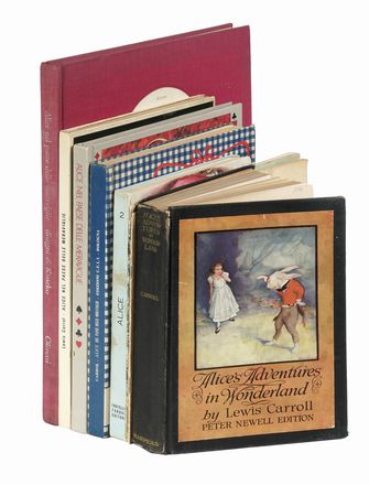 Raccolta di 8 edizioni di Alice nel Paese delle Meraviglie.  Lewis [pseud. di Dodgson  [..]