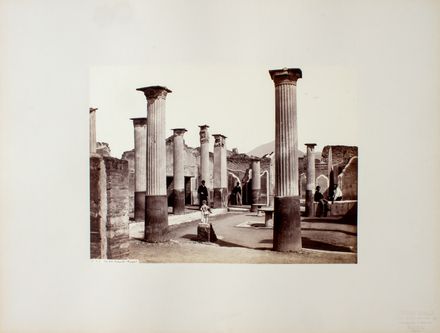 Raccolta di 27 grandi stampe all'albumina raffiguranti vedute di Napoli e Pompei,  [..]