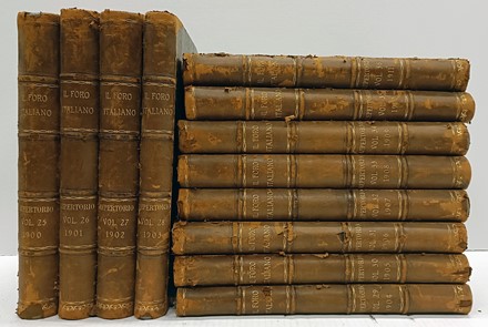 Il Foro Italiano. Repertorio generale annuale di Giurisprudenza, Bibliografia e Legislazione in materia di diritto civile, commerciale, penale e amministrativo.  - Asta Libri, manoscritti e riviste [ASTA A TEMPO] - Libreria Antiquaria Gonnelli - Casa d'Aste - Gonnelli Casa d'Aste