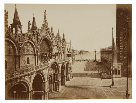  Carlo Naya  (Tronzano Vercellese, 1816 - Venezia, 1882) : Lotto di due albumine di Venezia.  - Asta Fotografie storiche - Libreria Antiquaria Gonnelli - Casa d'Aste - Gonnelli Casa d'Aste