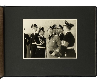  Nazismo, Storia, Diritto e Politica : Album fotografico della caserma berlinese della divisione Leibstandarte SS ? Adolf Hitler.  - Auction Books, Autographs and Manuscripts - Libreria Antiquaria Gonnelli - Casa d'Aste - Gonnelli Casa d'Aste