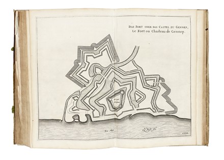  Cellarius Christoph : Architectura militaris, oder grundtliche Underweisung der heuttiges Tages... Architettura Militare, Figurato, Storia, Architettura, Collezionismo e Bibliografia, Storia, Diritto e Politica  - Auction Libri, Autografi e Manoscritti - Libreria Antiquaria Gonnelli - Casa d'Aste - Gonnelli Casa d'Aste