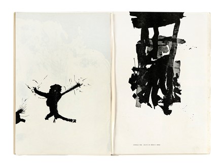  Munari Bruno [e altri] : Documenti d'arte d'oggi. Mac. 1958.  Pietro Manzoni, Enrico Baj  (Milano, 1924 - Vergiate, 2003), Giuseppe Capogrossi  (Roma, 1900 - 1972), Giovanni Monnet  - Asta Libri, autografi e manoscritti - Libreria Antiquaria Gonnelli - Casa d'Aste - Gonnelli Casa d'Aste