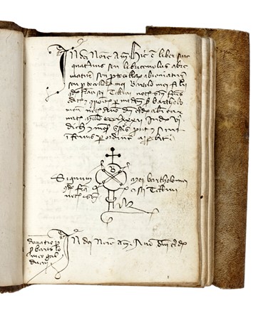 Volumetto contenente documenti di ambito notarile. Con sigillo tabellionare sulla prima pagina. Storia, Storia, Diritto e Politica  - Auction Libri, Autografi e Manoscritti - Libreria Antiquaria Gonnelli - Casa d'Aste - Gonnelli Casa d'Aste