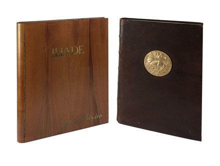  Homerus : Iliade. Episodi scelti e tradotti da Salvatore Quasimodo [?] con 26 tavole da Giorgio De Chirico. Monografie di artisti, Libro d'Artista, Collezionismo e Bibliografia, Collezionismo e Bibliografia  Giorgio De Chirico  (Volos, 1888 - Roma, 1978), Salvatore Quasimodo  (1901 - 1968)  - Auction Libri, Autografi e Manoscritti - Libreria Antiquaria Gonnelli - Casa d'Aste - Gonnelli Casa d'Aste
