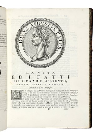  Suetonius Tranquillus Gaius : Le vite de' Dodici Cesari [...] Tradotte in volgar Fiorentino da F. Paolo del Rosso [...] con le vere effigie de' Cesari... Biografia, Letteratura classica, Storia, Figurato, Storia, Diritto e Politica, Letteratura, Storia, Diritto e Politica, Collezionismo e Bibliografia  Paolo Del Rosso, John Baptist Jackson  (1701), Hubert Goltz  (1526 - 1583)  - Auction Books, Autographs and Manuscripts - Libreria Antiquaria Gonnelli - Casa d'Aste - Gonnelli Casa d'Aste