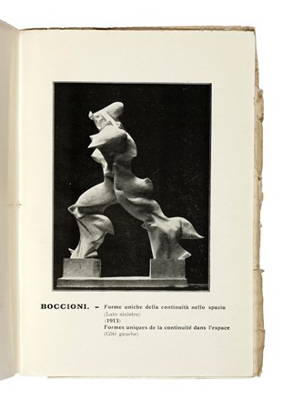  Boccioni Umberto : Pittura scultura futuriste (dinamismo plastico) con 51 riproduzioni, quadri, sculture di Boccioni, Carr�, Russolo, Balla, Severini, Soffici. Futurismo, Scultura, Pittura, Arte, Arte, Arte  Carlo Carr�  (Quargnento, 1881 - Milano, 1966), Luigi Russolo  (Portogruaro, 1885 - Bottanuco, 1947), Giacomo Balla  (Torino, 1871 - Roma, 1958), Gino Severini  (Cortona, 1883 - Parigi, 1966), Ardengo Soffici  (Rignano sull'Arno (Firenze), 1879 - Forte dei Marmi (Lucca), 1964)  - Auction Books, Autographs and Manuscripts - Libreria Antiquaria Gonnelli - Casa d'Aste - Gonnelli Casa d'Aste