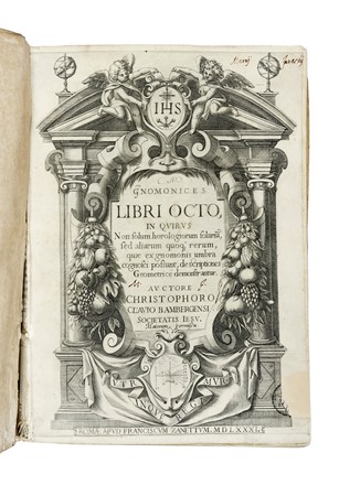  Clavius Christophorus : Gnomonices libri octo... Scienze tecniche e matematiche, Gnomonica - Meridiane e Orologi, Scienze tecniche e matematiche  - Auction Books, Autographs and Manuscripts - Libreria Antiquaria Gonnelli - Casa d'Aste - Gonnelli Casa d'Aste