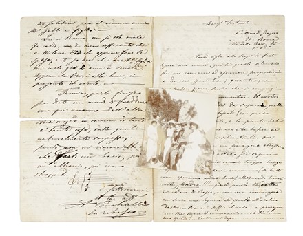 Raccolta di circa 30 tra lettere, cartoline, biglietti e firme di personaggi dell'ambito dell'arte e ambito politico (pittori, musicisti, letterati ecc.). Insieme anche un album con altre lettere e 2 piccoli libri con firme autografe. Storia, Storia, Diritto e Politica  - Auction Libri, Autografi e Manoscritti - Libreria Antiquaria Gonnelli - Casa d'Aste - Gonnelli Casa d'Aste