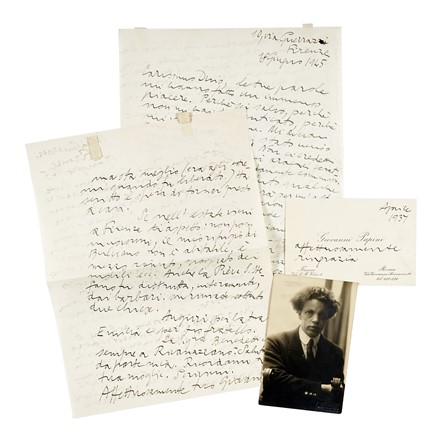 Raccolta di moltissime lettere, buona parte di ambito editoriale e giornalistico, inviate, tra gli altri, a Treves, Barbera e a molti altri destinatari. Letteratura  - Auction Libri, Autografi e Manoscritti - Libreria Antiquaria Gonnelli - Casa d'Aste - Gonnelli Casa d'Aste