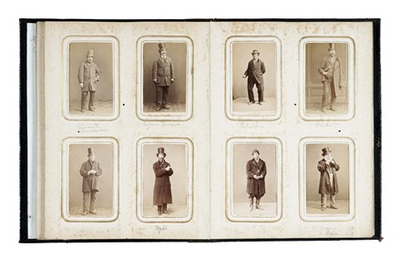 Corposissima raccolta miscellanea di lettere, biglietti, cartoline di personaggi del mondo della letteratura, filosofia, teatro, politica, musica ecc. insieme a documenti a stampa. Storia, Storia, Diritto e Politica  - Auction Libri, Autografi e Manoscritti - Libreria Antiquaria Gonnelli - Casa d'Aste - Gonnelli Casa d'Aste