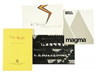 Raccolta di 15 cataloghi di alcune delle artiste promosse da Romana Loda e 2 inviti alla famosa mostra Magma di Firenze del 1976.