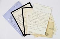 Raccolta di 6 lettere, 2 biglietti autografi firmati, e 1 telegramma inviati da Belgrado (alcuni di mano della moglie).