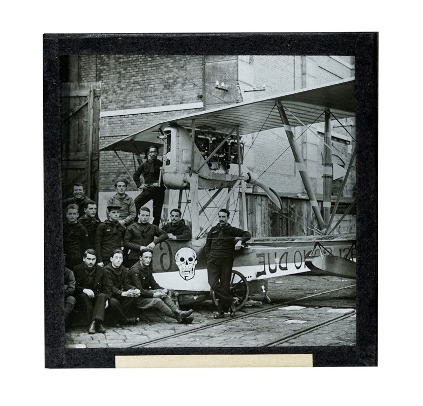 74 lastre in vetro relative all'occupazione della città di Fiume.