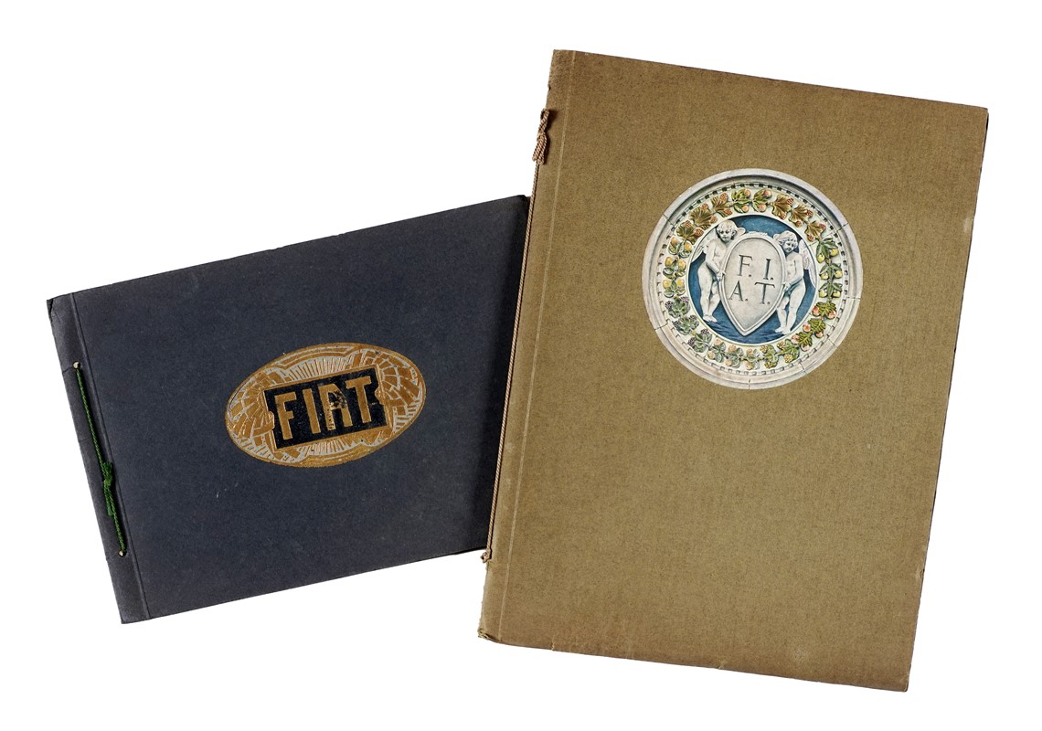 Raccolta di 43 opuscoli pubblicitari relativi a mezzi di trasporto, luoghi di villeggiatura, nego...