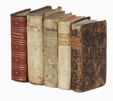 Lotto di 5 edizioni Elzevier.  - Asta Libri, autografi e manoscritti - Libreria Antiquaria Gonnelli - Casa d'Aste - Gonnelli Casa d'Aste
