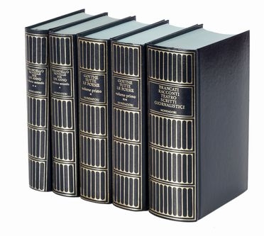Raccolta di 23 volumi contenenti opere di autori italiani e stranieri pubblicate  [..]