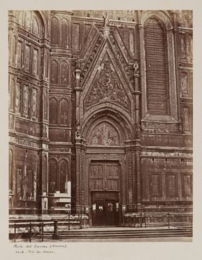  Alphonse Bernoud  (Meximieux, 1820 - Lione, 1889) : Firenze. Porta laterale del Duomo.  - Asta Fotografie storiche - Libreria Antiquaria Gonnelli - Casa d'Aste - Gonnelli Casa d'Aste
