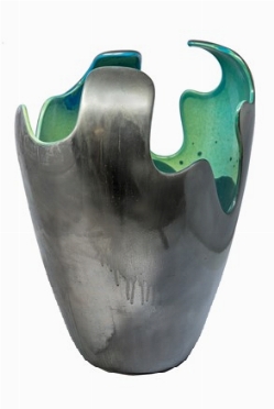  Gerry De Bastiano  (Lecce, 1960) : Green Collapsing Vase.  - Asta Arte Antica, Moderna e Contemporanea - PARTE II - Libreria Antiquaria Gonnelli - Casa d'Aste - Gonnelli Casa d'Aste